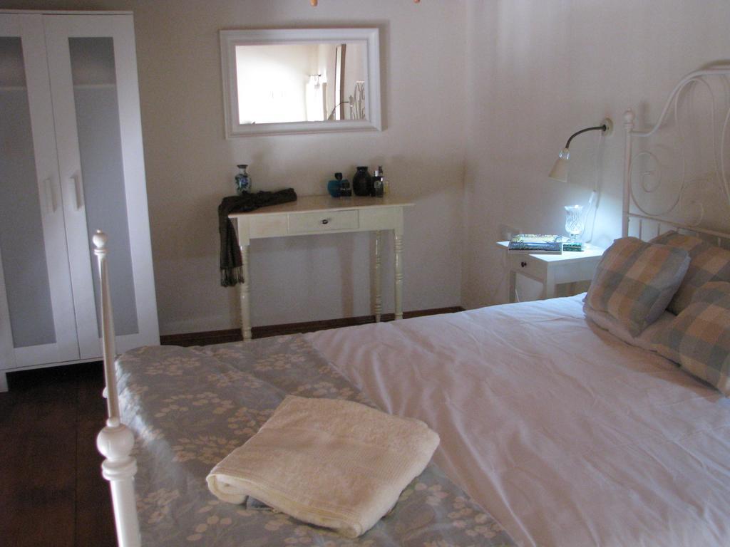 Dolphin Guest House And Studios Tokni Camera foto