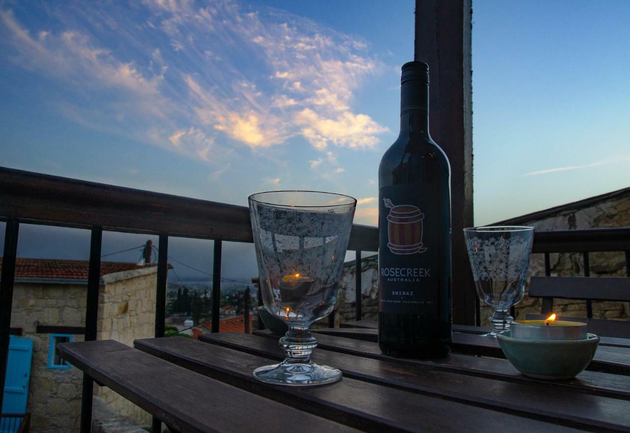 Dolphin Guest House And Studios Tokni Esterno foto