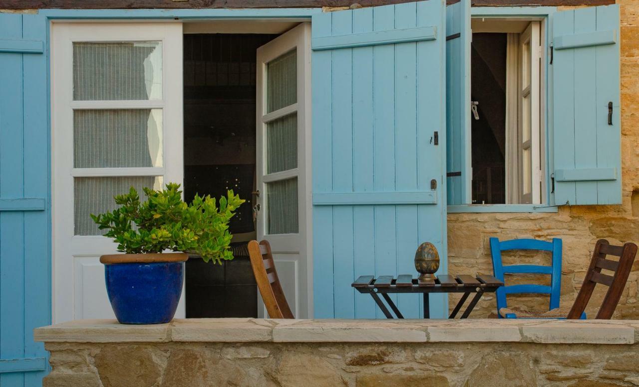 Dolphin Guest House And Studios Tokni Esterno foto