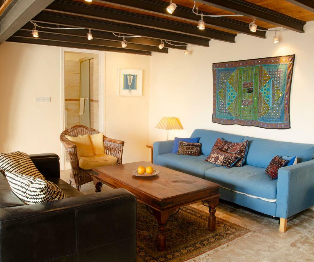Dolphin Guest House And Studios Tokni Esterno foto